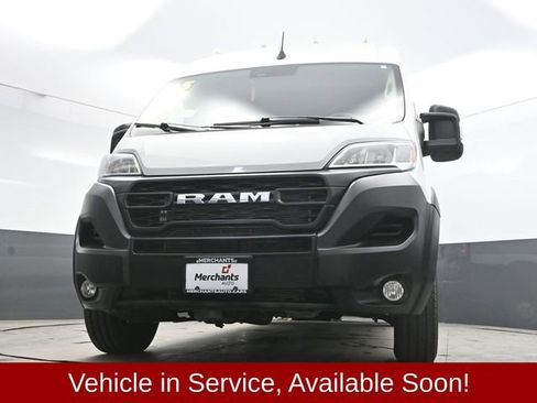 Used 2025 RAM ProMaster 2500 w/ Convenience Group image 31