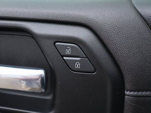 Used 2022 Chevrolet Silverado 2500 LT w/ Convenience Package image 18