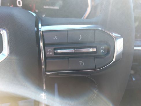 New 2026 GMC Canyon Elevation w/ Convenience Package image 19