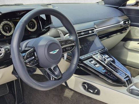 Used 2026 Aston Martin V8 Vantage Coupe RWD image 8