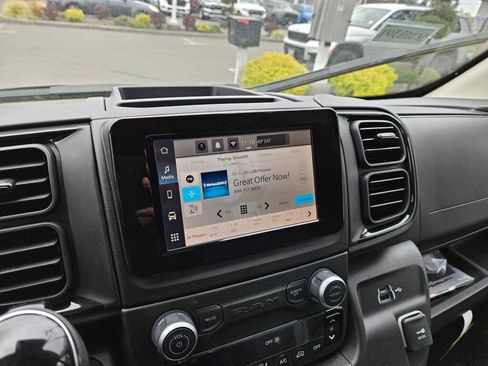 Used 2025 RAM ProMaster 1500 FWD image 21
