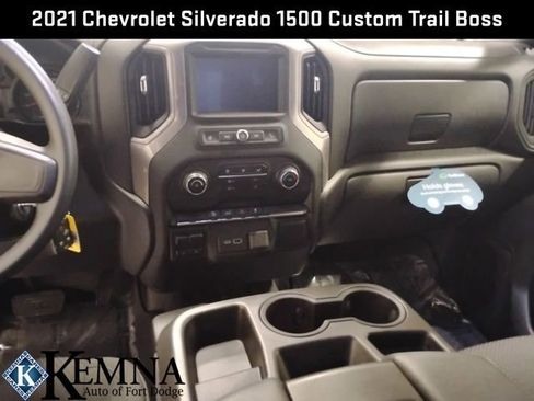 Used 2021 Chevrolet Silverado 1500 Custom Trail Boss image 19