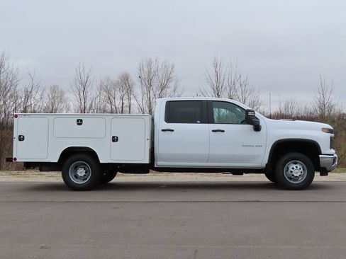 New 2026 Chevrolet Silverado 3500 W/T w/ WT Convenience Package AWD/4WD image 2