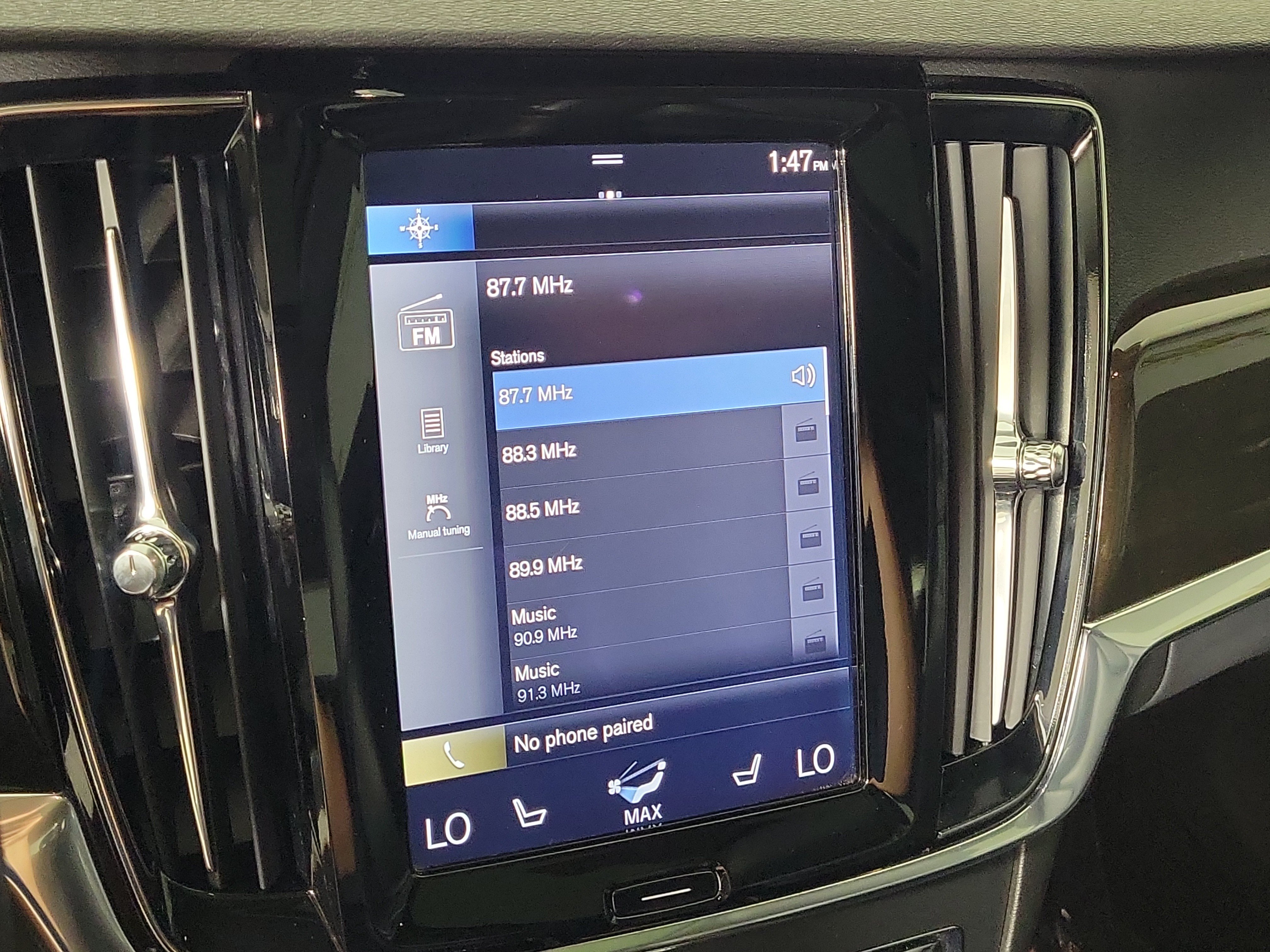 Used 2018 Volvo S90 T5 Momentum w/ Momentum Plus Package AWD/4WD image 17