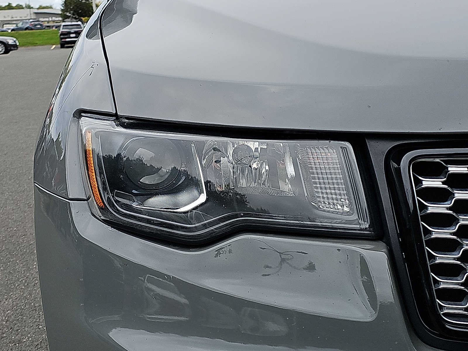 Used 2020 Jeep Grand Cherokee Altitude AWD/4WD image 9