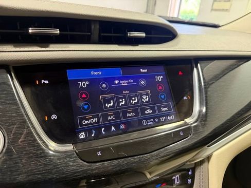 Used 2023 Cadillac XT6 Premium Luxury AWD/4WD image 20