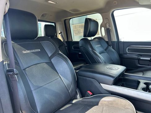 Used 2019 RAM 2500 Laramie AWD/4WD image 32