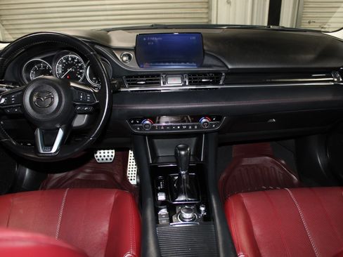 Used 2021 MAZDA MAZDA6 Carbon Edition FWD image 15