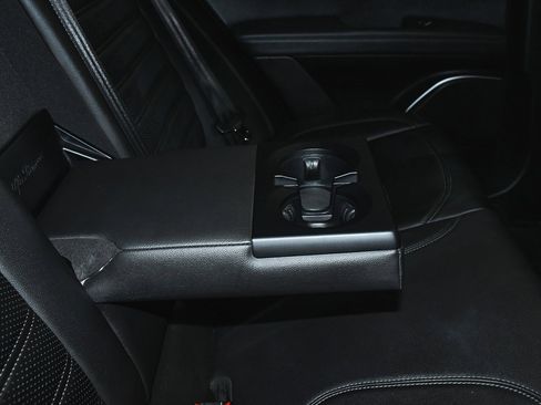 Used 2023 Alfa Romeo Stelvio Veloce image 55