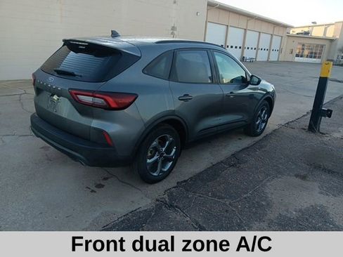 Used 2025 Ford Escape ST-Line image 4