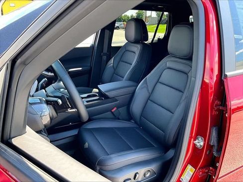 New 2027 Chevrolet Equinox LT w/ Convenience Package II AWD/4WD image 10