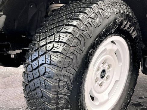 Used 2024 Ford Bronco Heritage Edition image 33