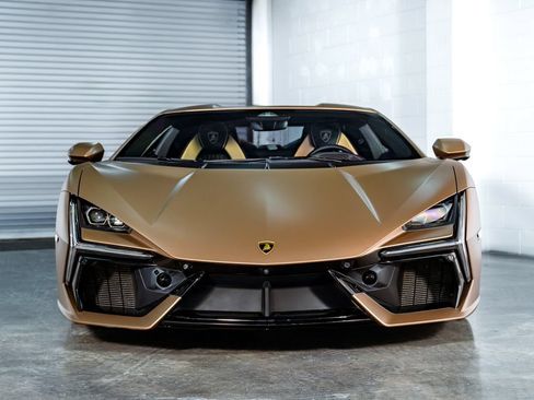 Used 2024 Lamborghini Revuelto AWD/4WD image 18