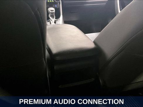 Used 2020 Toyota RAV4 LE AWD/4WD image 13
