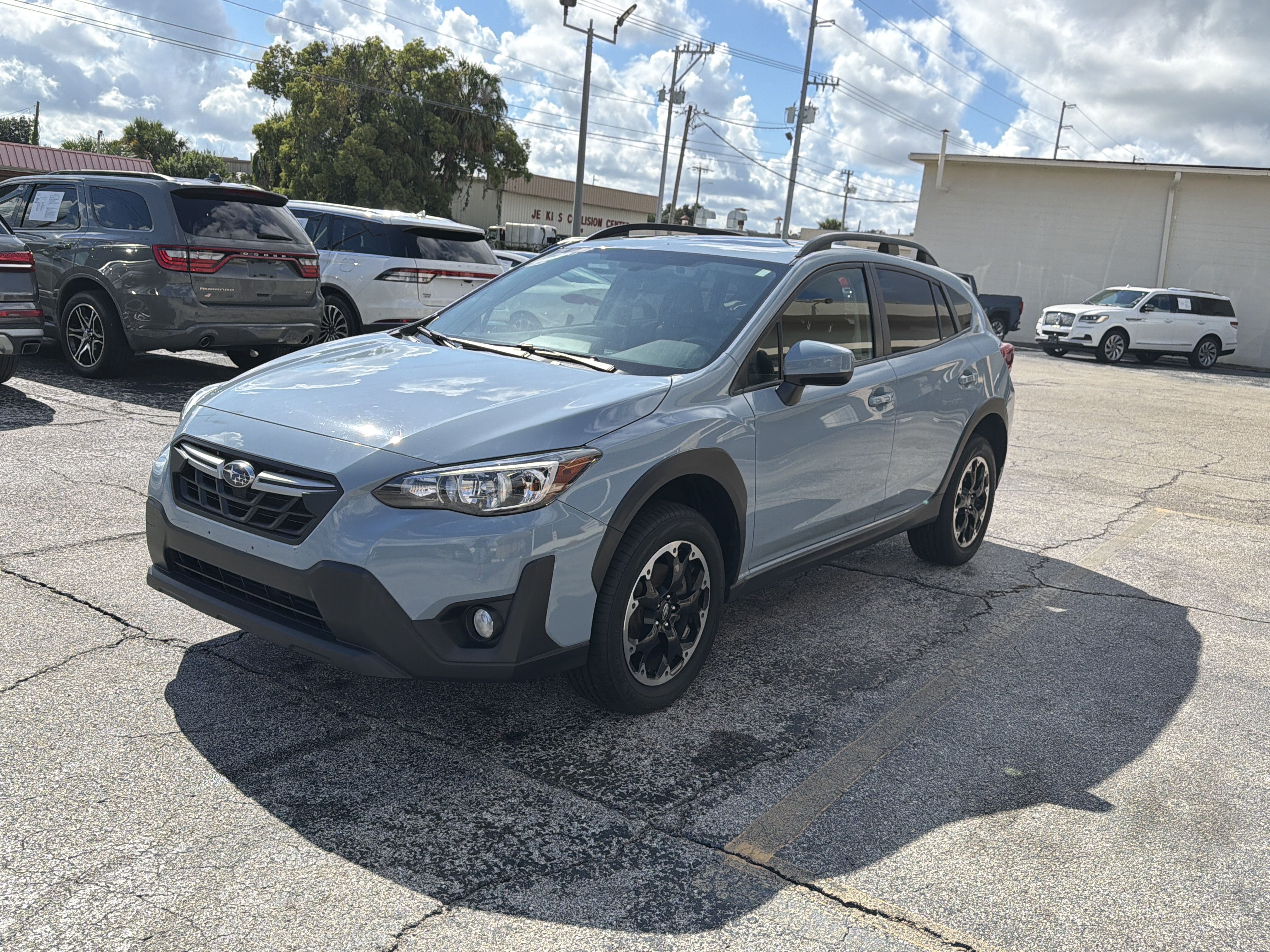 Used 2022 Subaru Crosstrek 2.0i Premium w/ Moonroof Package AWD/4WD image 8