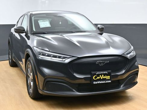 Used 2022 Ford Mustang Mach-E Select image 4