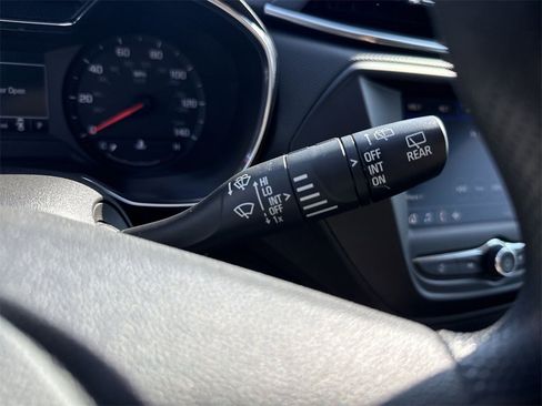 Used 2021 Chevrolet TrailBlazer LT image 19