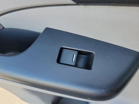 Used 2013 Honda CR-V LX image 17