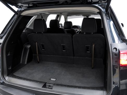 Used 2019 Chevrolet Traverse LT image 55