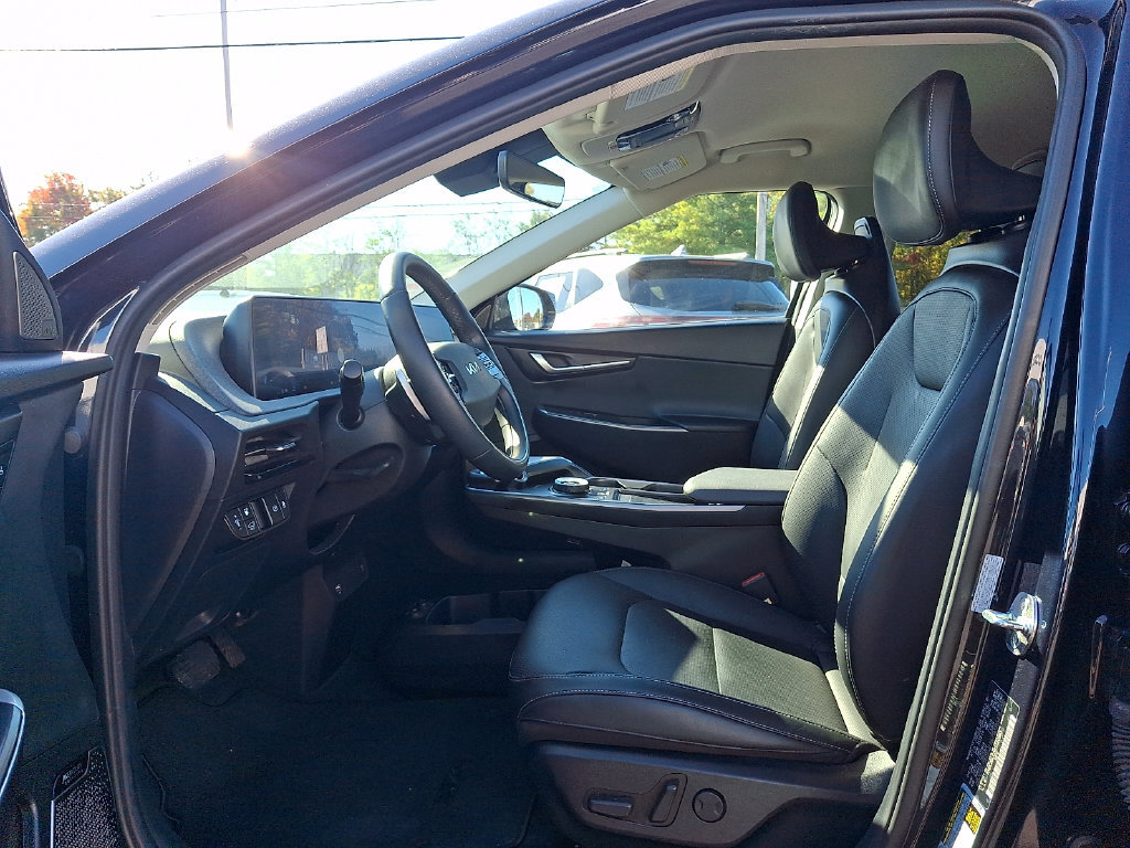 Used 2024 Kia EV6 Wind w/ Wind Technology Package AWD/4WD image 17