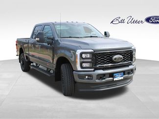 New 2026 Ford F250 Lariat w/ Black Appearance Package video 2