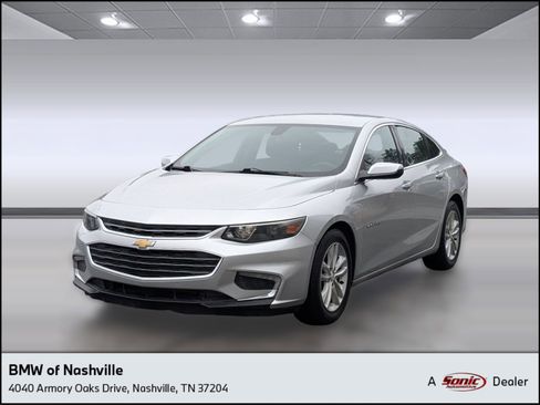 Used 2017 Chevrolet Malibu LT image 1