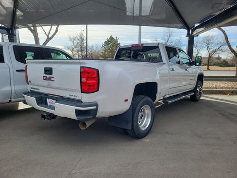 Used 2019 GMC Sierra 3500 Denali w/ Duramax Plus Package image 3