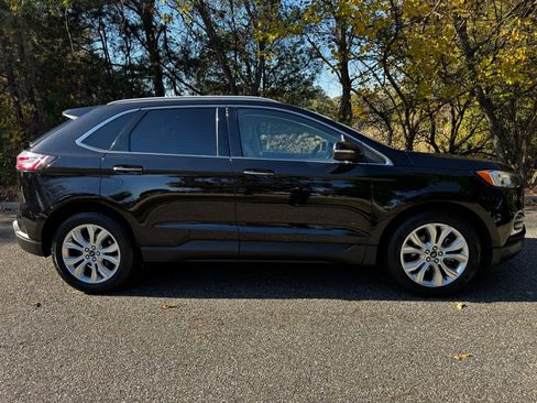 Used 2020 Ford Edge Titanium image 4