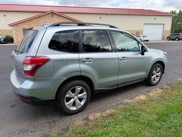 Used 2016 Subaru Forester 2.5i Premium AWD/4WD image 4