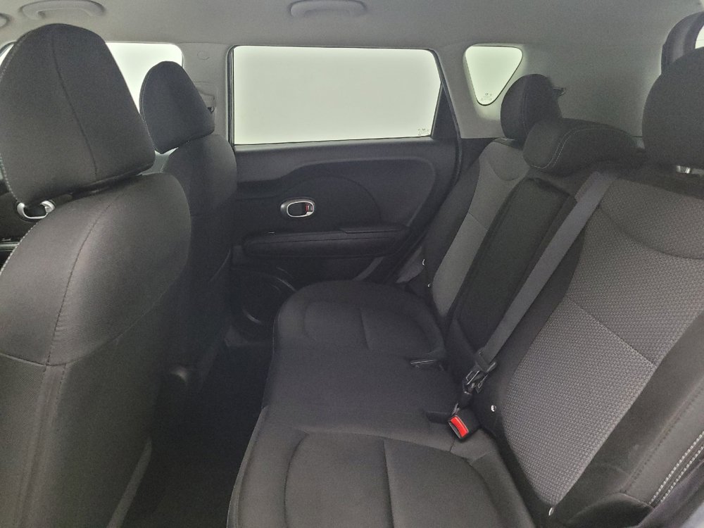 Used 2019 Kia Soul + FWD image 18