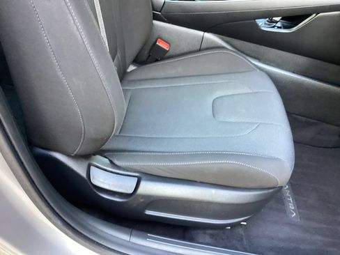 Used 2023 Hyundai Elantra SE FWD image 33