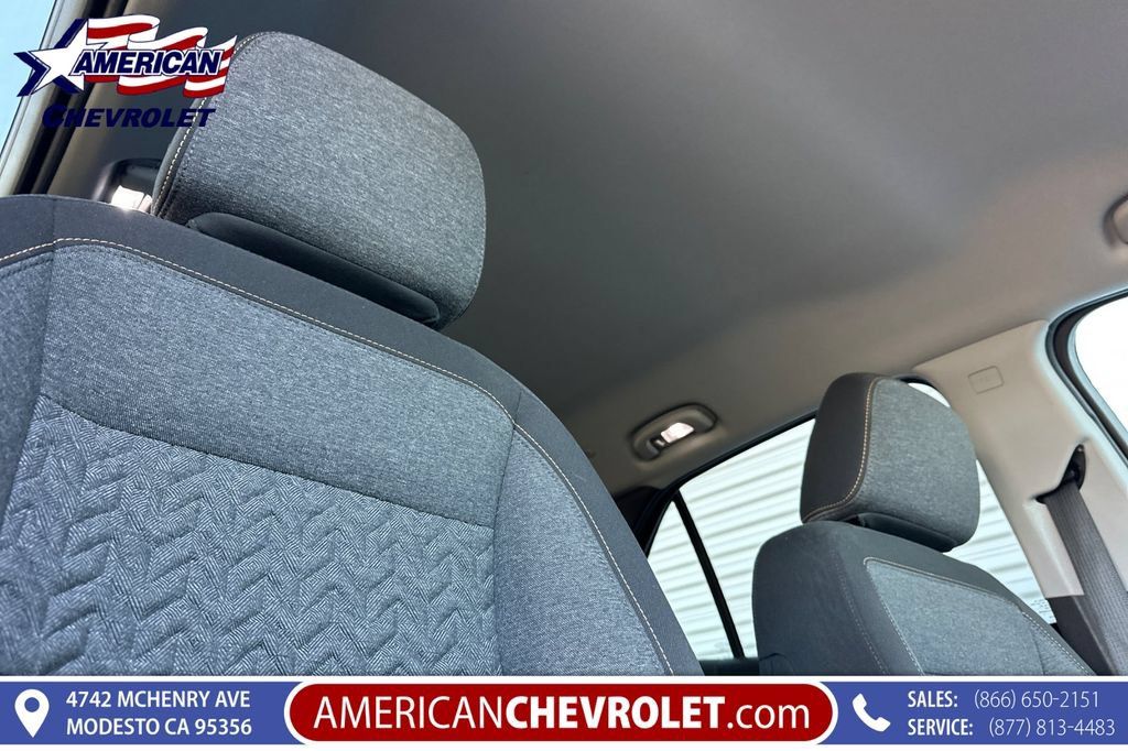 Used 2024 Chevrolet Equinox LT FWD image 22