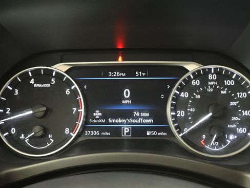 Certified 2024 Nissan Sentra SV image 19