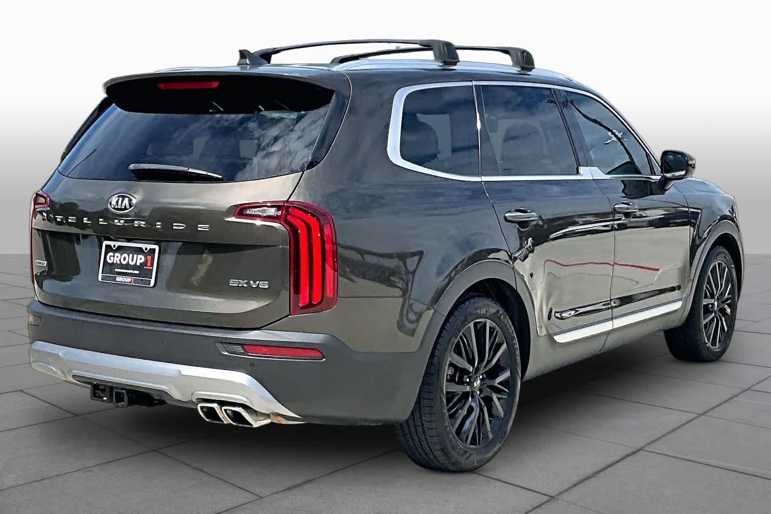 Used 2020 Kia Telluride SX w/ Towing Package AWD/4WD image 12