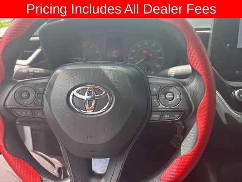 Used 2025 Toyota Corolla LE FWD image 8