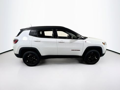 Used 2023 Jeep Compass Trailhawk AWD/4WD image 4