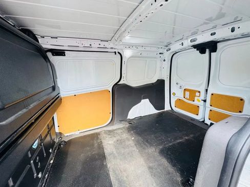 Used 2019 Ford Transit Connect XL FWD image 11