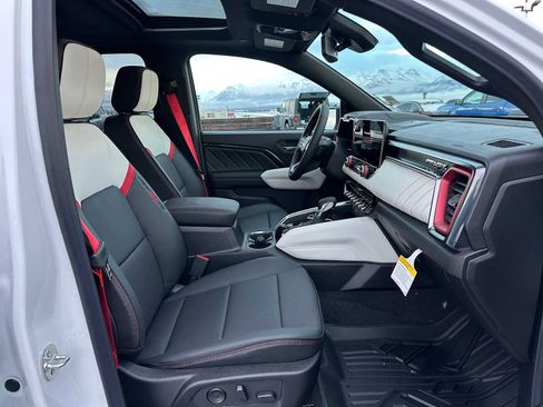 New 2026 GMC Canyon AT4X image 10