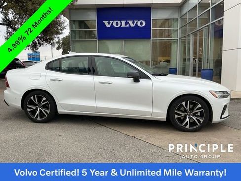 Certified 2025 Volvo S60 B5 Plus image 3