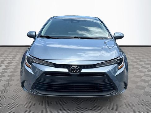 Used 2023 Toyota Corolla LE FWD image 2