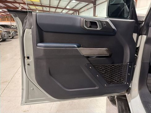 Used 2022 Ford Bronco Outer Banks w/ Sasquatch Package image 28