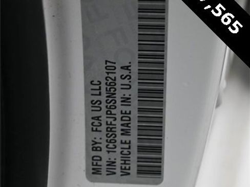 Used 2025 RAM 1500 Laramie image 32