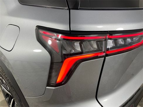 New 2026 Chevrolet Equinox RS w/ Convenience Package III image 17