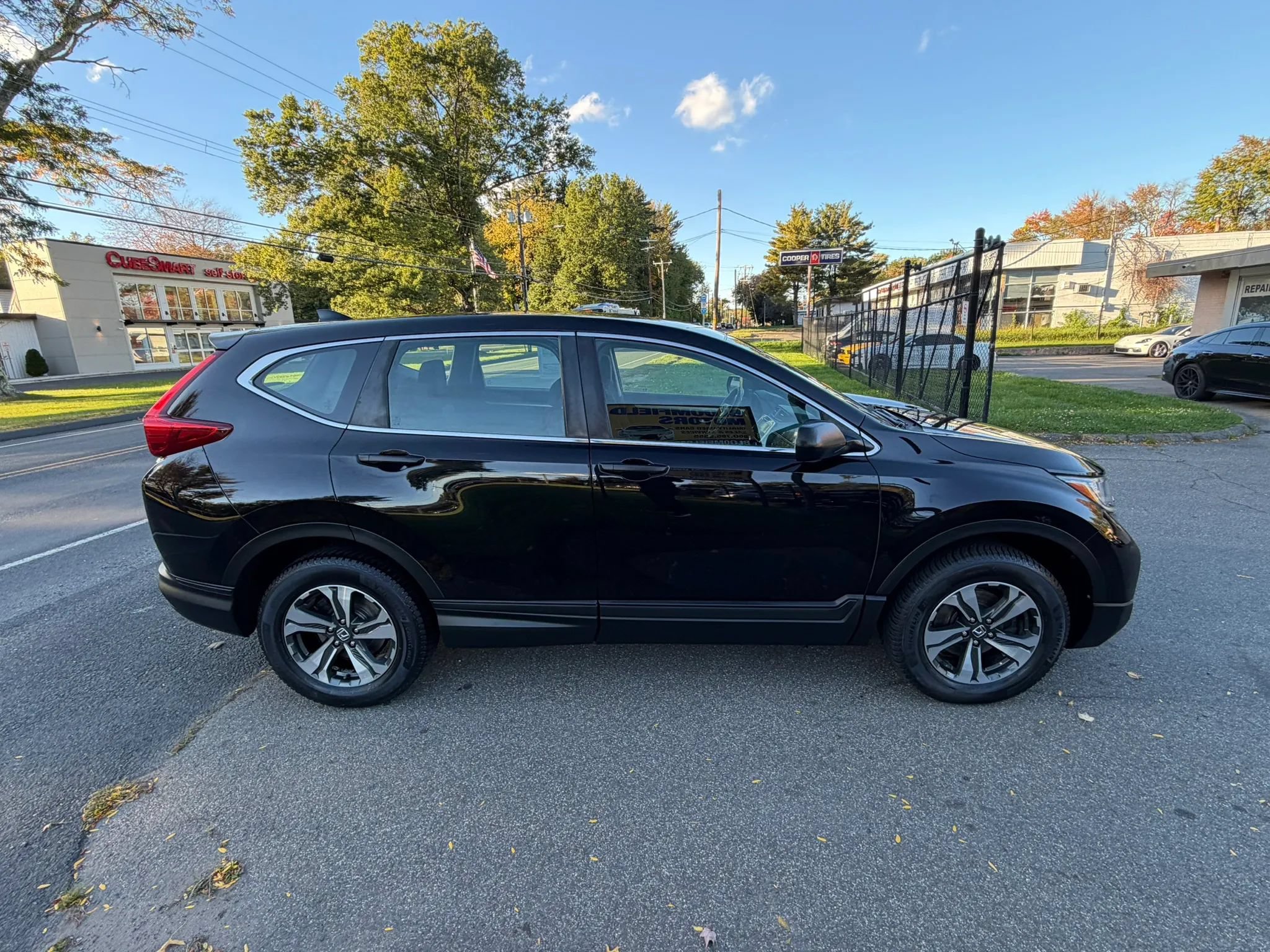 Used 2019 Honda CR-V LX image 4