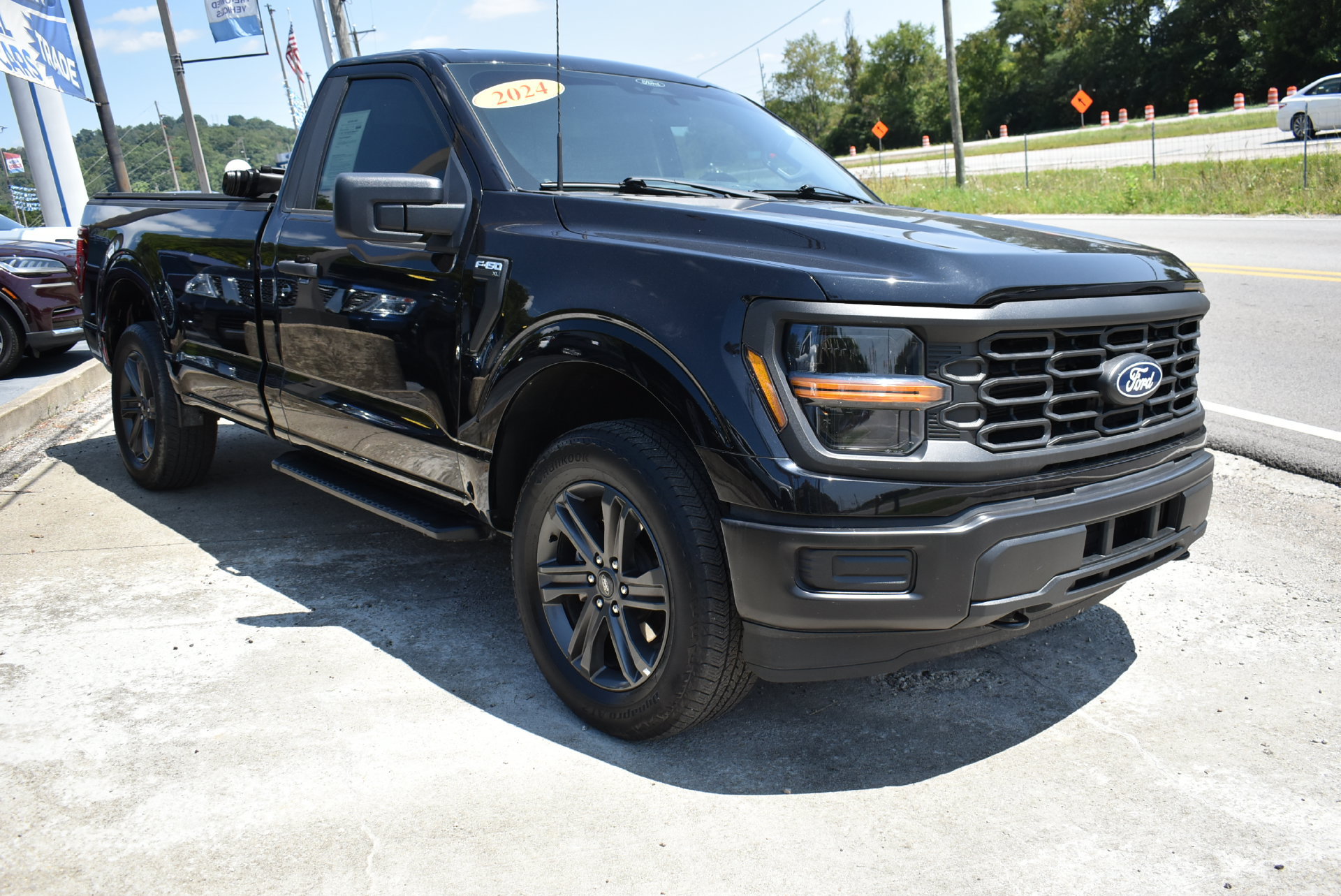 Used 2024 Ford F150 XL AWD/4WD image 3