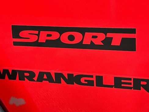 Used 2017 Jeep Wrangler Sport w/ Quick Order Package 24S AWD/4WD image 10