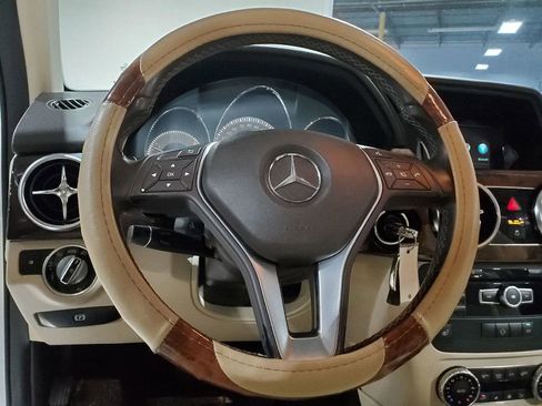 Used 2014 Mercedes-Benz GLK 350 4MATIC image 29