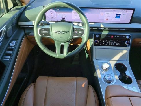 Certified 2025 Genesis GV80 2.5T Prestige image 14