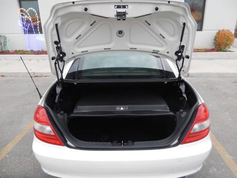 Used 2007 Mercedes-Benz SLK 350 image 41