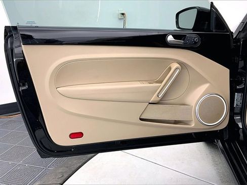 Used 2015 Volkswagen Beetle 1.8T image 21